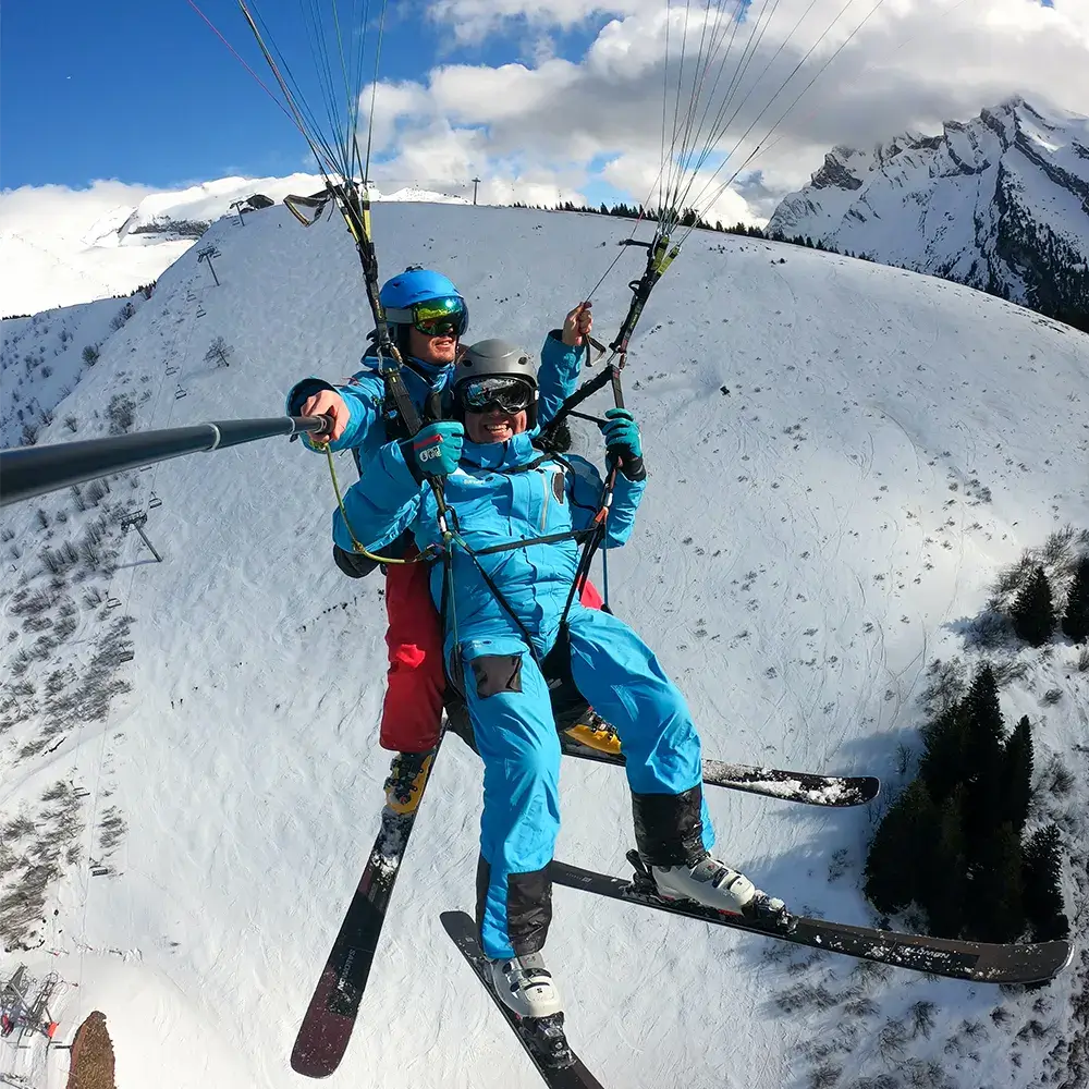 Vol Parapente La Clusaz depuis Crêt du Loup